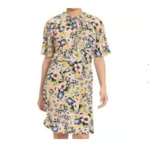 Maggy London Off-Shoulder Floral Dress (4)